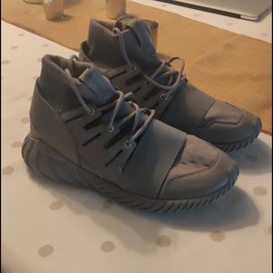 Adidas tubular doom fashion week  (snakeskin)